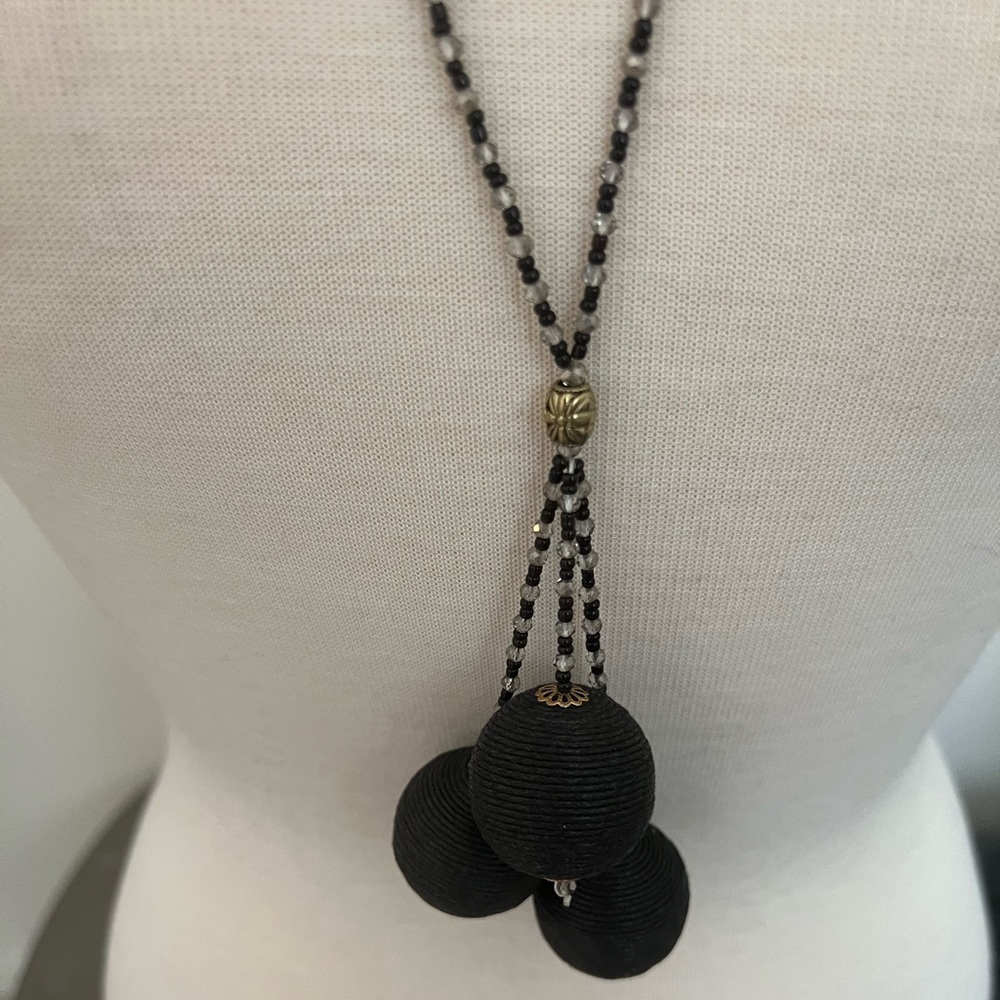 Thread Wrapped Ball Necklace, NWT - Picture 3 of 7